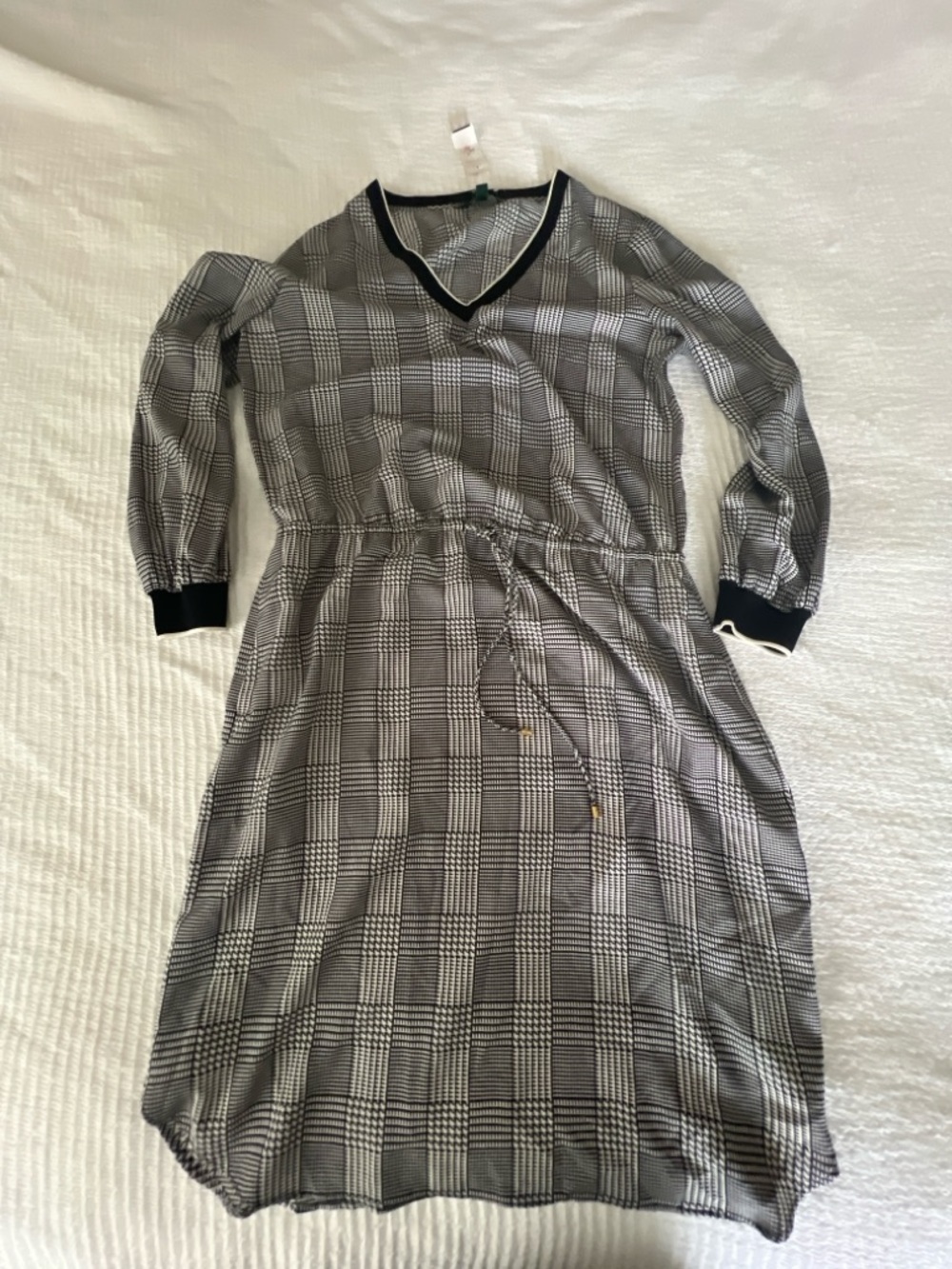 Ralph Lauren VTG Black and White Plaid V-Neck Drawstring Women’s Dress Size 14